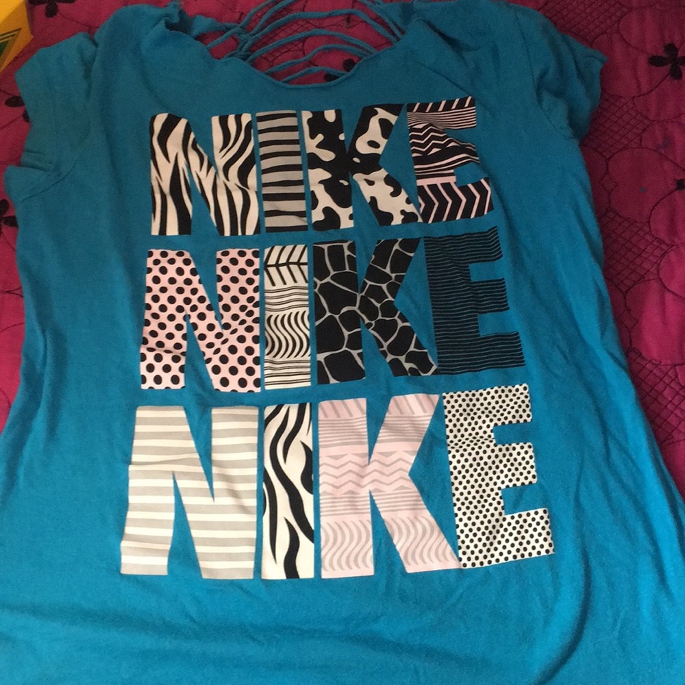 Opened shirt from the back